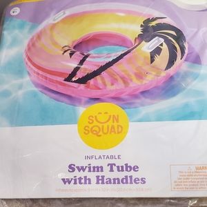 Swim tube with handles